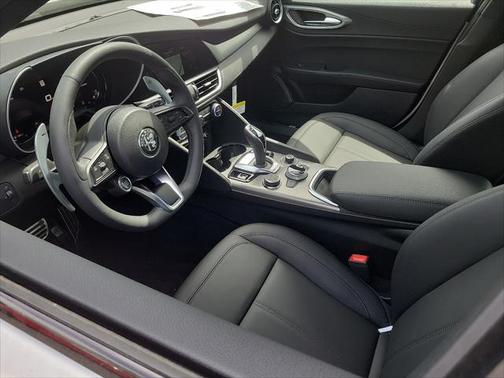 2025 Alfa Romeo Giulia RWD