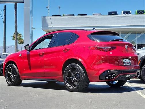 2023 Alfa Romeo Stelvio Quadrifoglio