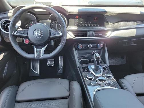 2023 Alfa Romeo Stelvio Quadrifoglio