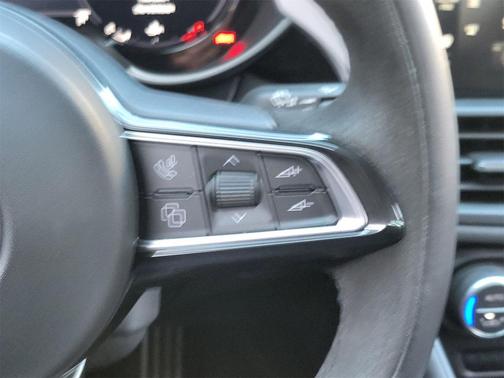 2024 Alfa Romeo Giulia Quadrifoglio