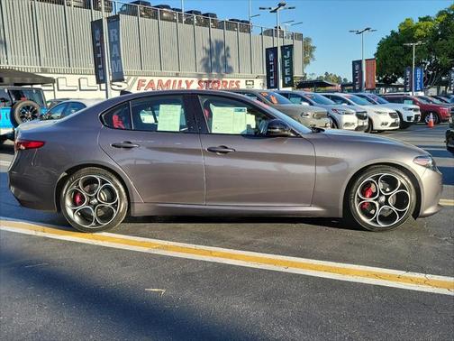 2022 Alfa Romeo Giulia Ti