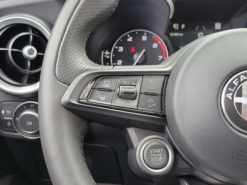 2023 Alfa Romeo Stelvio Ti