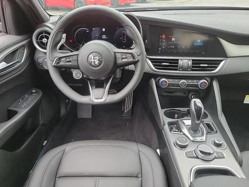 2025 Alfa Romeo Giulia RWD