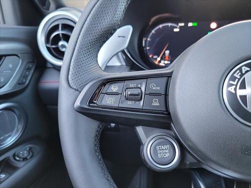 2025 Alfa Romeo Tonale Special Edition Tributo Italiano EAWD