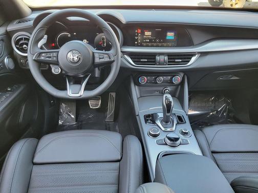 2026 Alfa Romeo Stelvio 