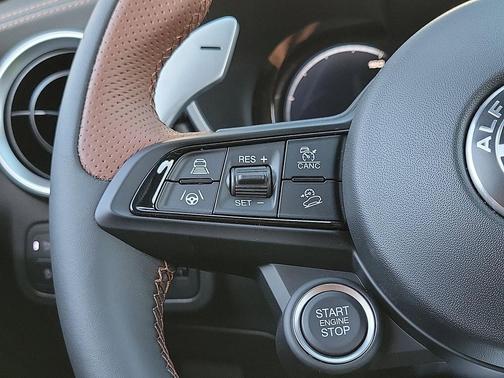 2025 Alfa Romeo Stelvio Sprint AWD