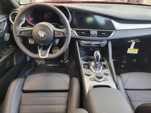 2026 Alfa Romeo Giulia Base