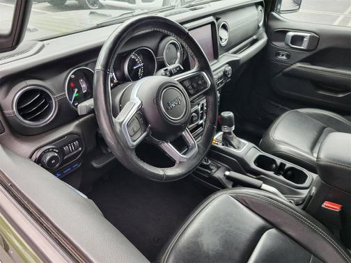 2022 Jeep Wrangler Unlimited 4xe Sahara