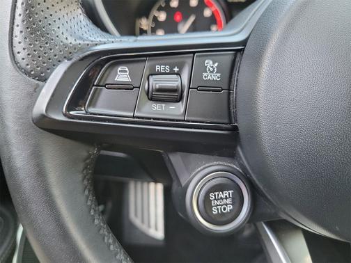 2022 Alfa Romeo Giulia Ti