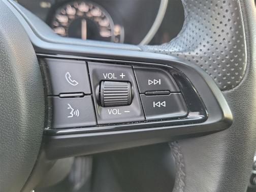 2022 Alfa Romeo Giulia Ti