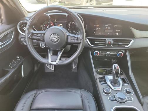 2022 Alfa Romeo Giulia Ti