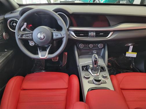 2026 Alfa Romeo Stelvio 