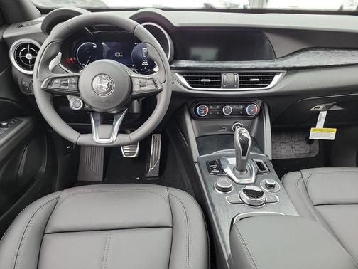 2024 Alfa Romeo Stelvio Sprint RWD