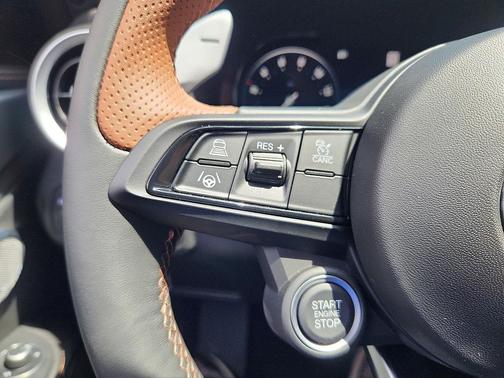 2025 Alfa Romeo Giulia Intensa RWD