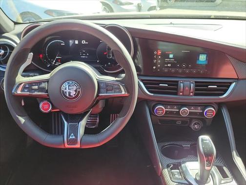 2024 Alfa Romeo Giulia Quadrifoglio
