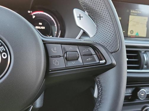 2025 Alfa Romeo Stelvio Sprint AWD