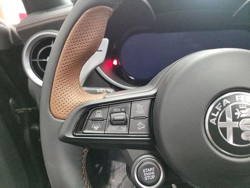 2025 Alfa Romeo Stelvio Sprint AWD