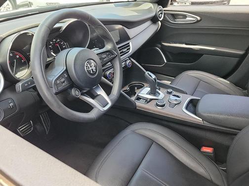 2022 Alfa Romeo Giulia Ti