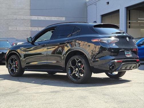2025 Alfa Romeo Stelvio Sprint AWD