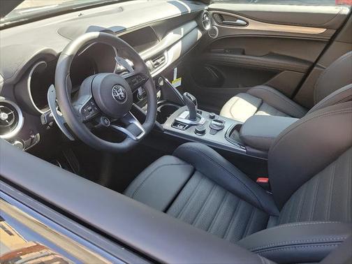 2025 Alfa Romeo Stelvio Sprint AWD
