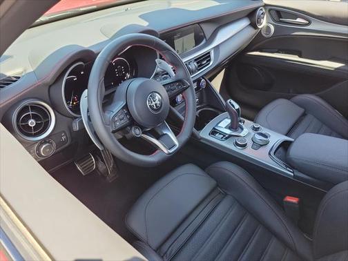 2024 Alfa Romeo Stelvio Ti