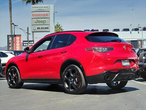 2024 Alfa Romeo Stelvio Ti