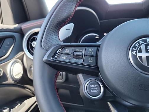 2024 Alfa Romeo Stelvio Ti