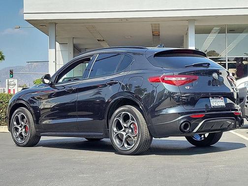2022 Alfa Romeo Stelvio Ti