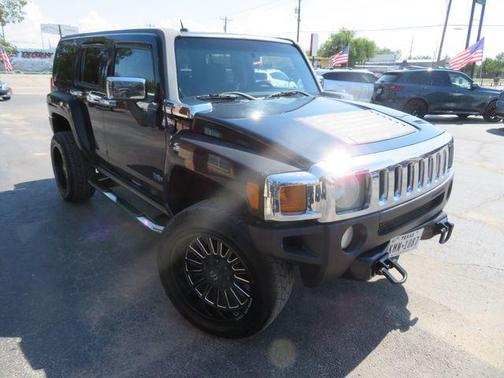 2007 Hummer H3 Base