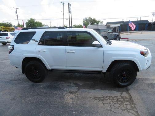 2024 Toyota 4Runner TRD Off Road