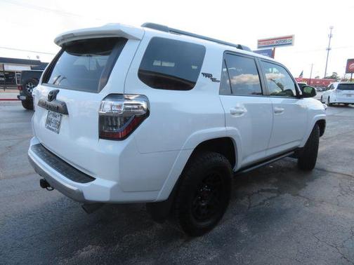 2024 Toyota 4Runner TRD Off Road