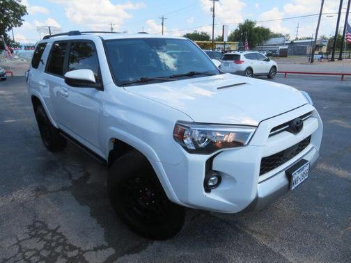 2024 Toyota 4Runner TRD Off Road