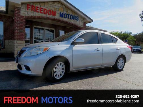 2012 Nissan Versa 1.6 S