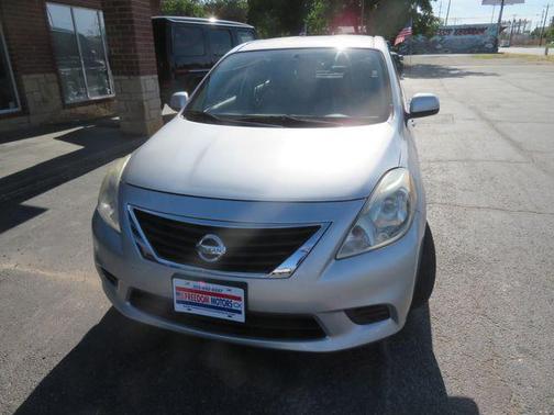 2012 Nissan Versa 1.6 S