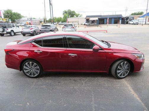 Burgundy 2024 Nissan Altima 2.5 SL