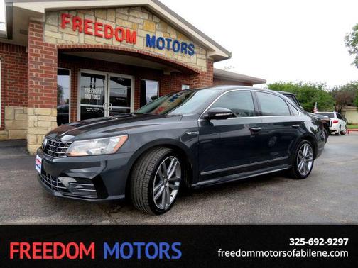 2017 Volkswagen Passat 1.8T R-Line w/Comfort