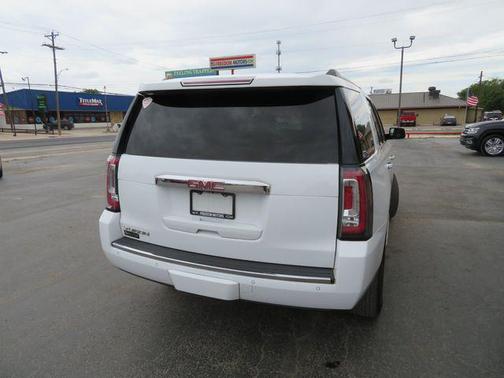 White 2018 GMC Yukon Denali