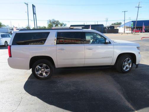 2017 Chevrolet Suburban LT