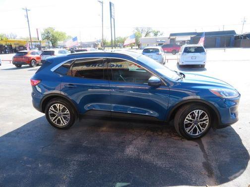 2022 Ford Escape SEL