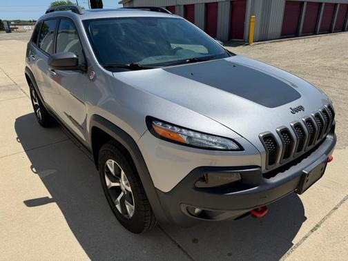 Billet Silver Metallic Clearcoat 2017 Jeep Cherokee Trailhawk
