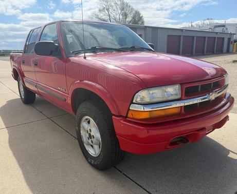 2004 Chevrolet S-10 Base
