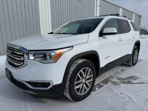 2017 GMC Acadia SLE-2