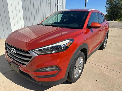 2016 Hyundai TUCSON SE