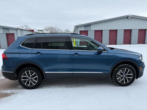 2020 Volkswagen Tiguan 2.0T SE R-Line Black 4MOTION