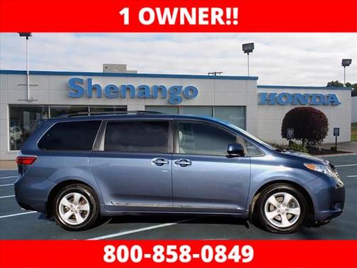2015 Toyota Sienna LE