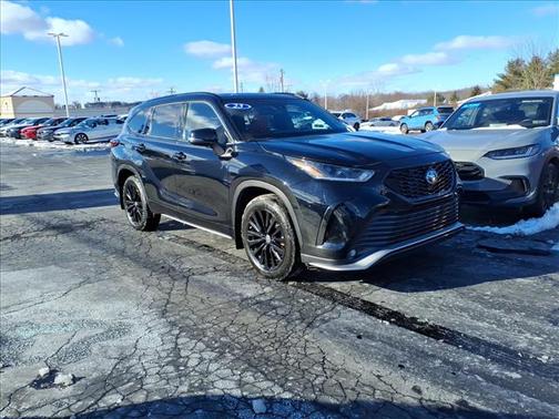 2023 Toyota Highlander XSE