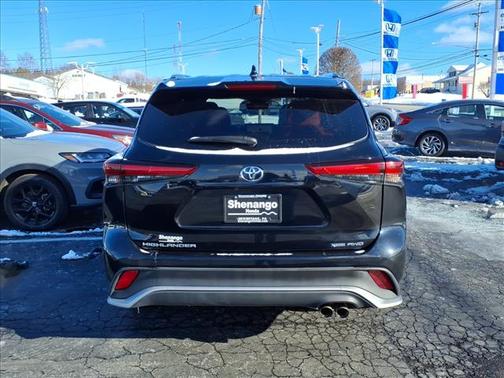 2023 Toyota Highlander XSE