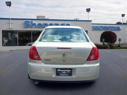 Gold 2009 Pontiac G6