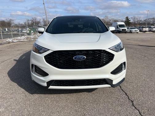 2023 Ford Edge ST Line