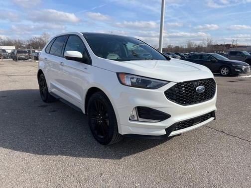 2023 Ford Edge ST Line